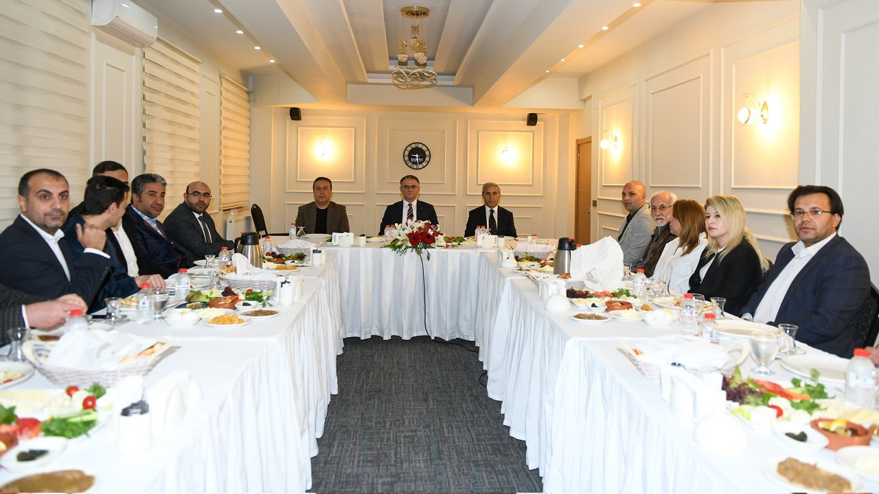 Vali Toplantısı (1)