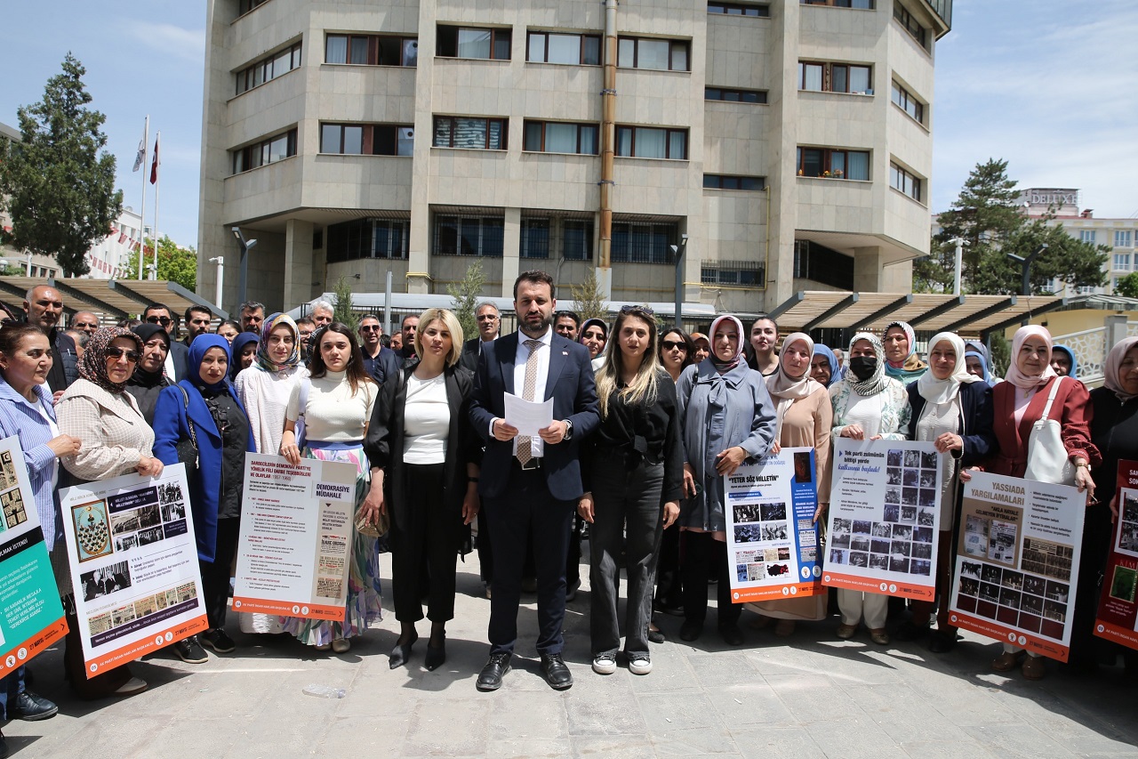 Van Ak Parti Darbe Açıklaması (2)