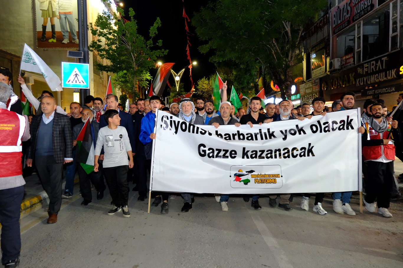 Van Filistin Yürüyüş Mervan Ebu Ras (2)