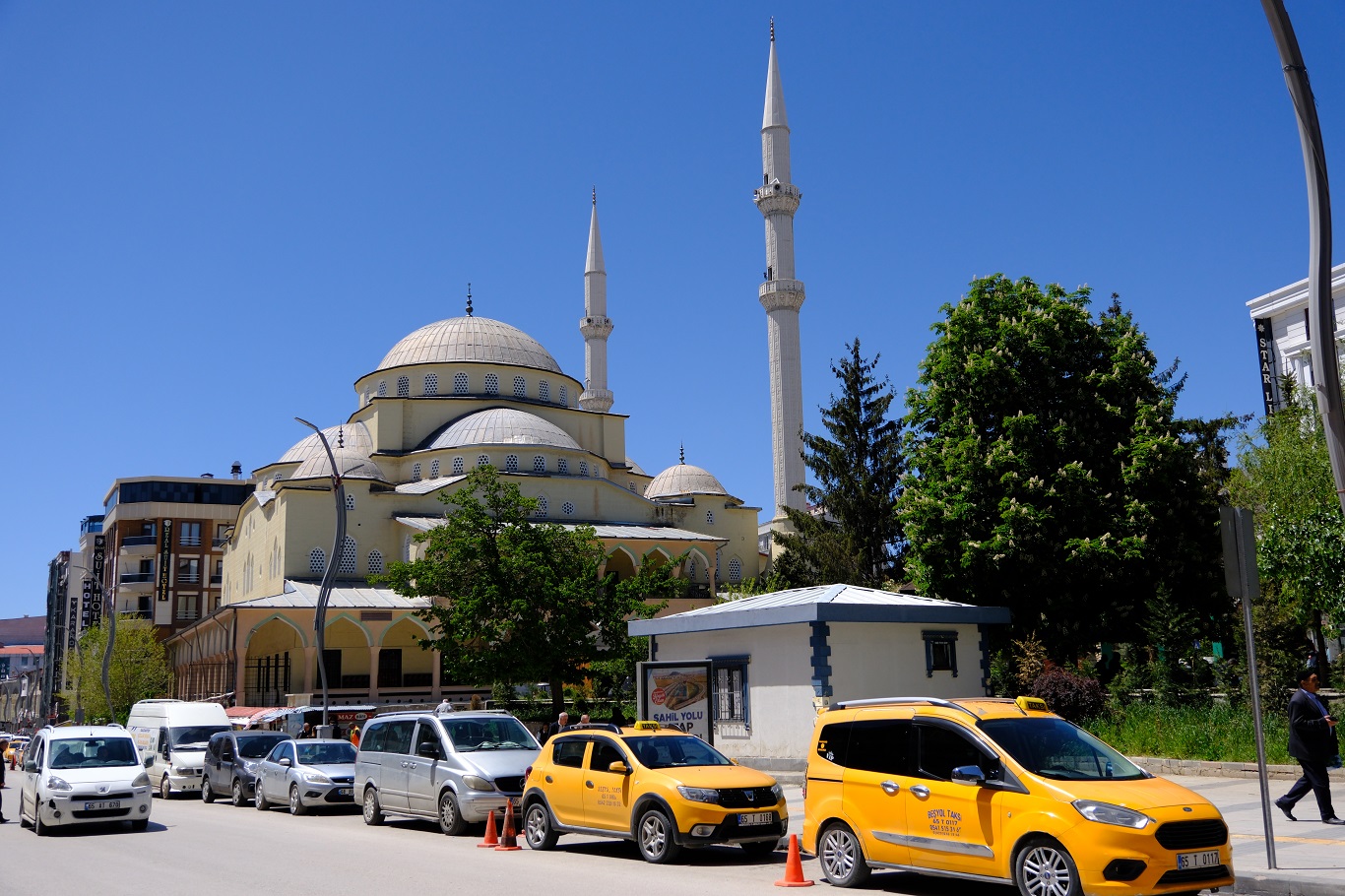 Van Hazreti Ömer Cami Son Cuma (12)