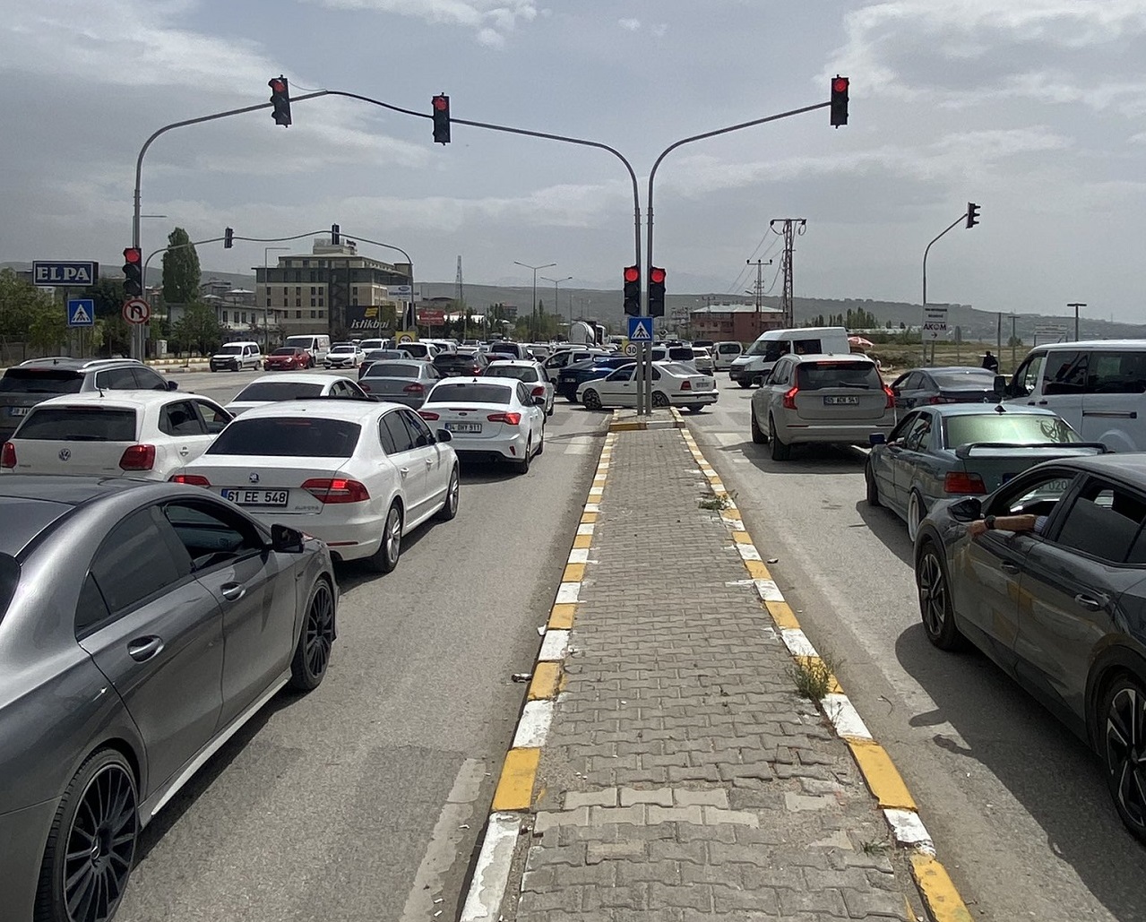 Van Köprülü Kavşak Edremit (2)