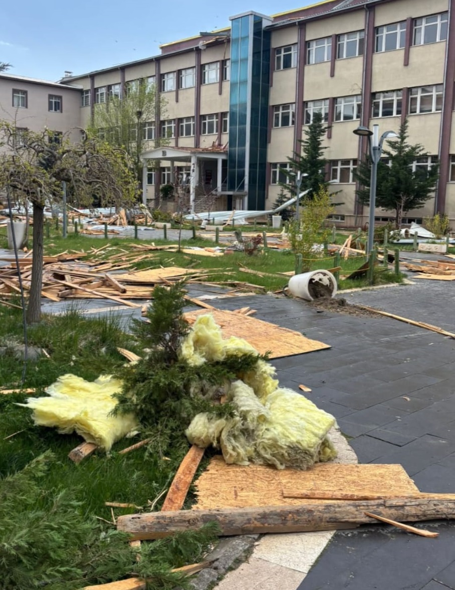 Van Yyü Fırtına (4)