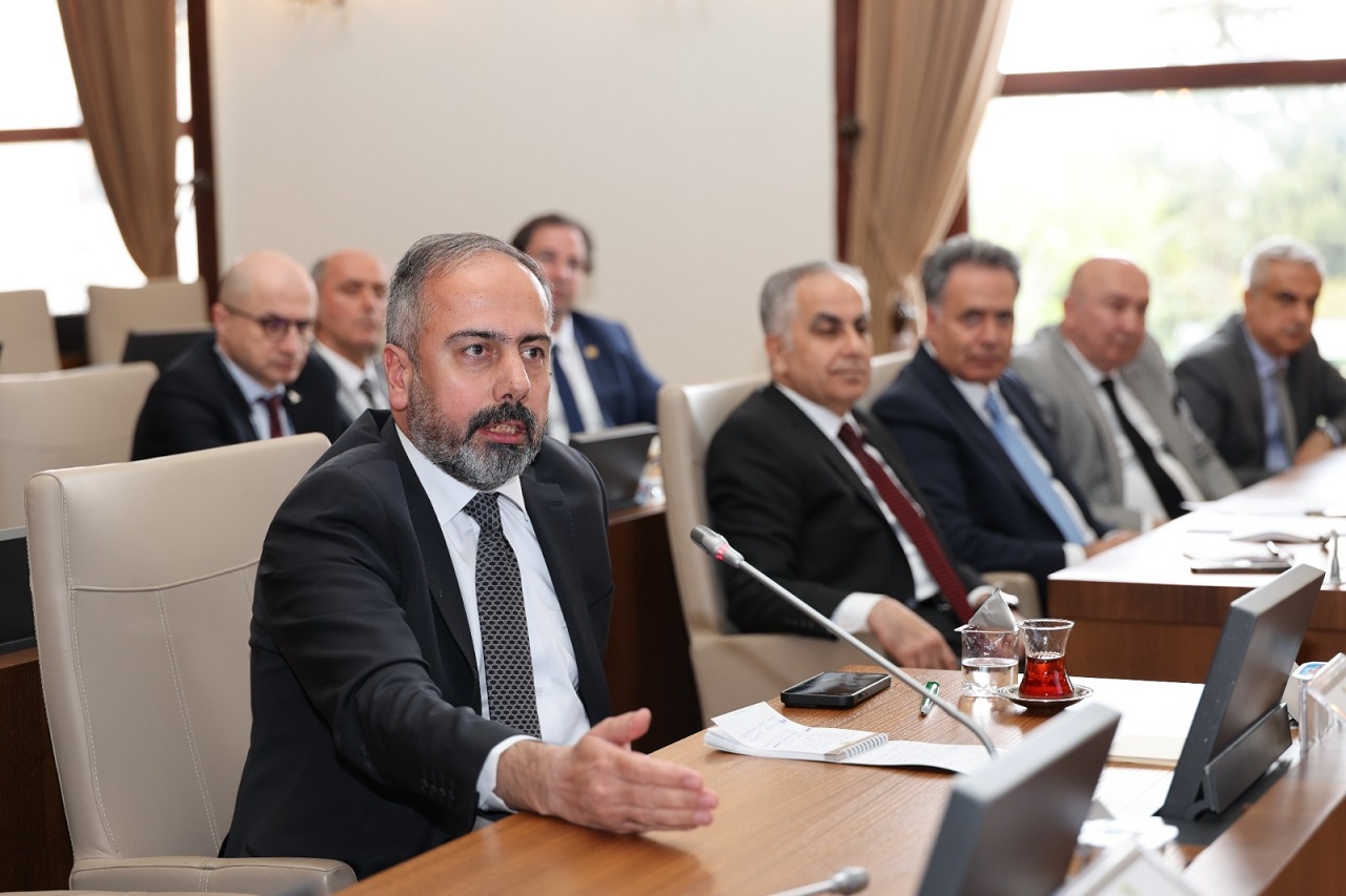 Van Yyü Rektörü Hamdullah Şevli (1)