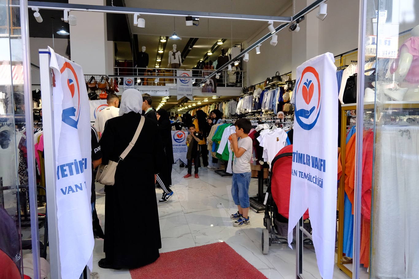 Yetimler Vakfı Van Bayramlık Yardımı (10)