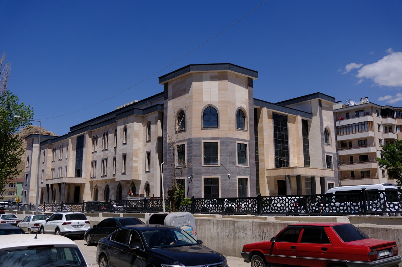 Ipekyolu Kaymakamlığı (1)-1