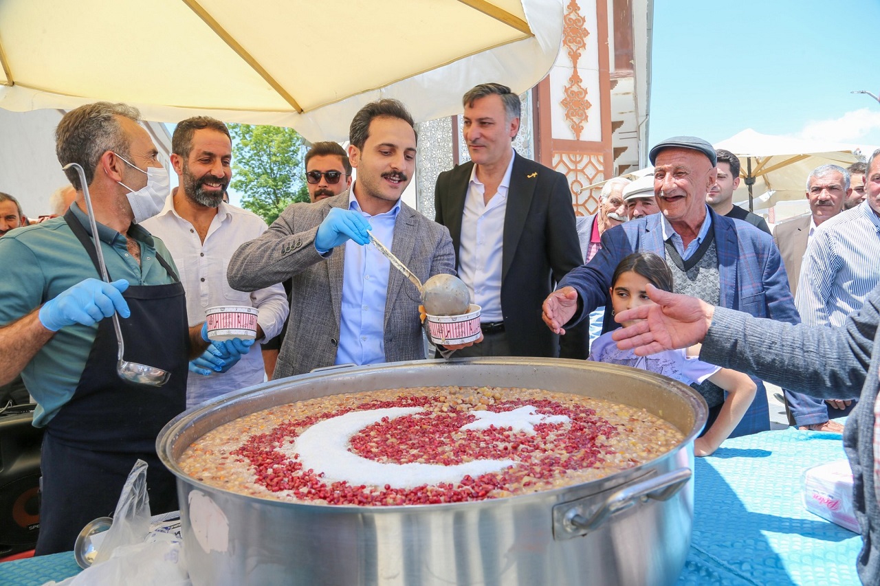 Aşure Ikramı (1)