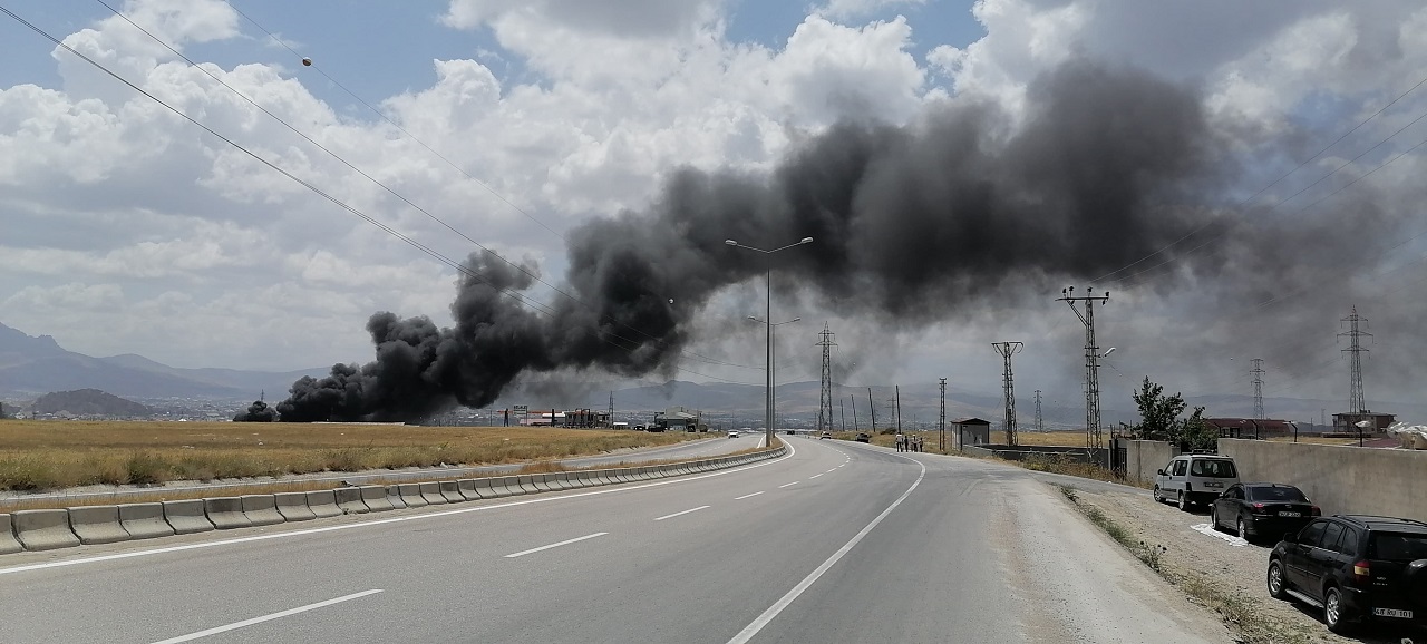 Van Yangın Hurdacılar (3)