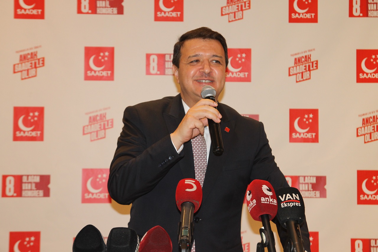 Mahmut Arıkan Saadet Van Il Kongresi (4)
