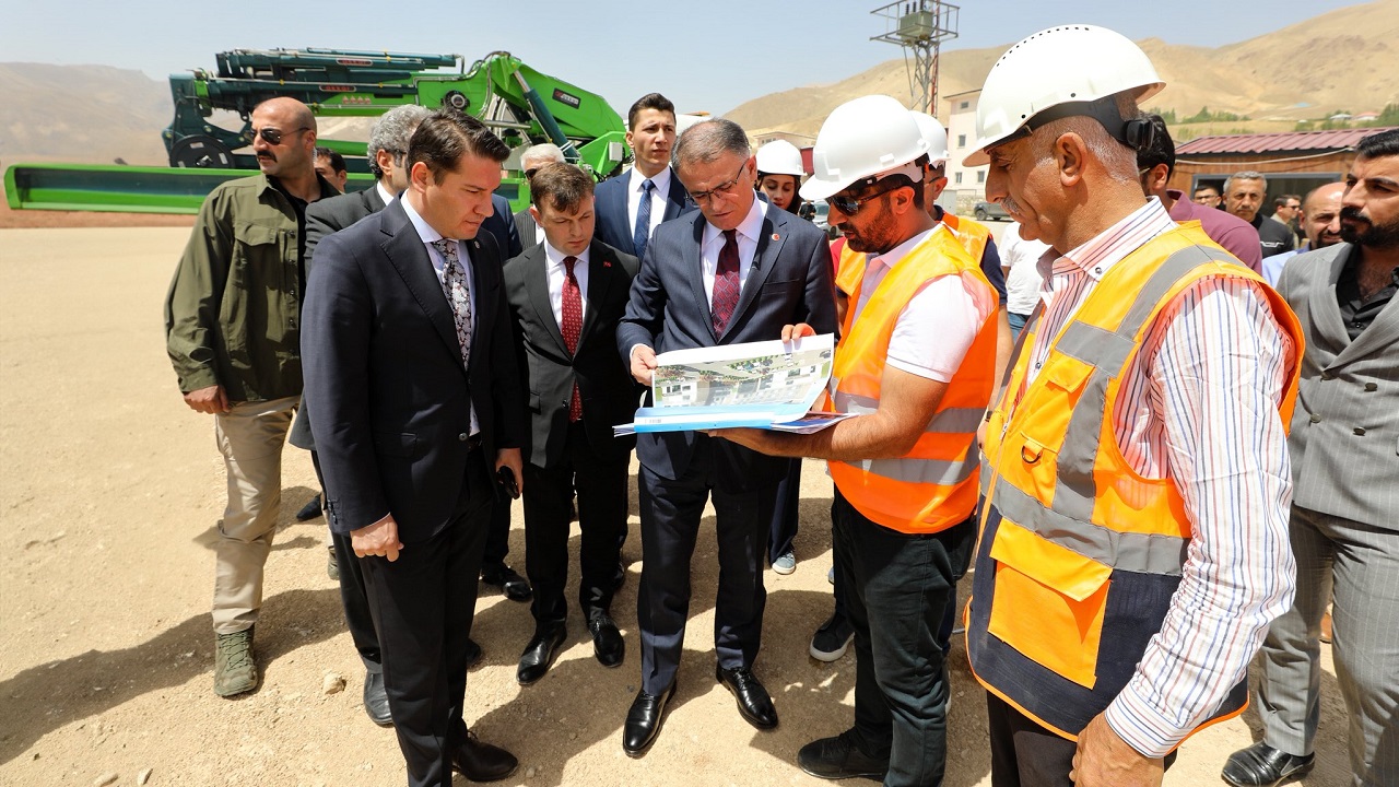 Van Başkale Devlet Hastanesi (2)