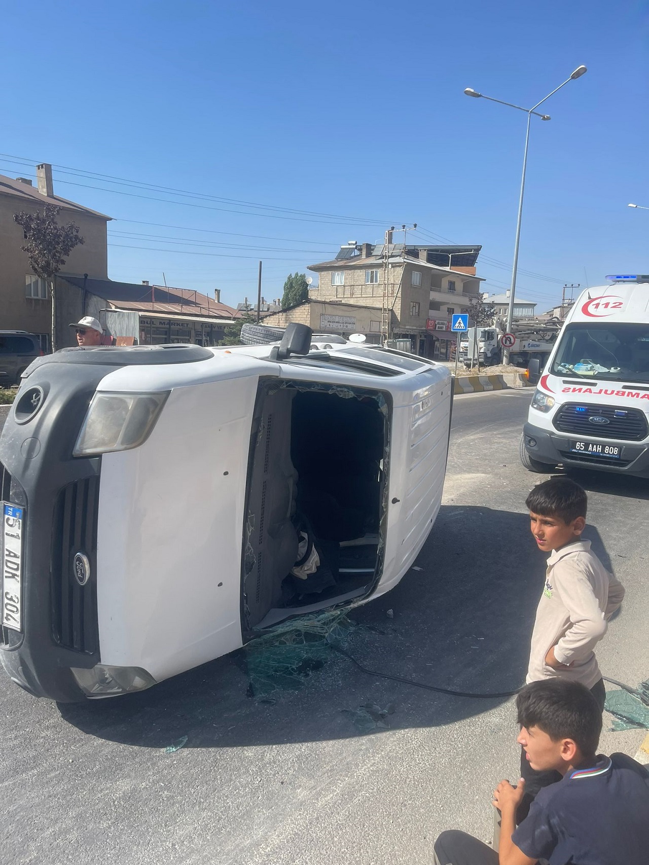 Van Özalp Yolu Kaza (3)