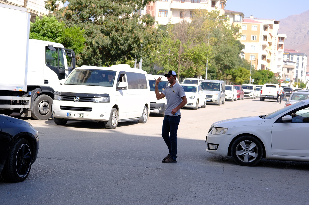 Van Trafik Yönlendiren Adam (4)