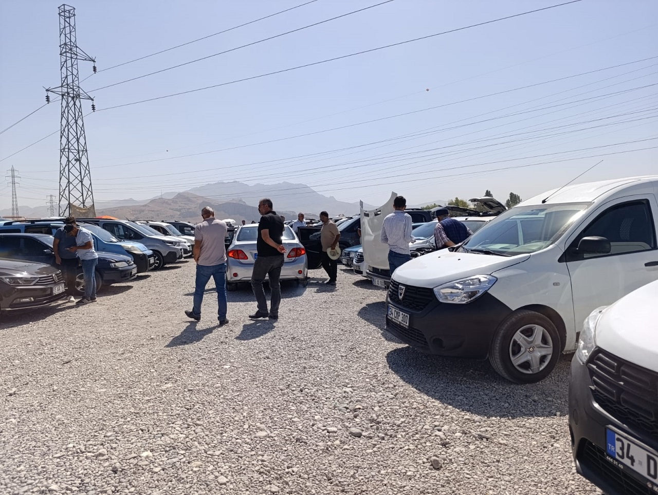 Van Tuşba Açık Oto Pazarı (1)