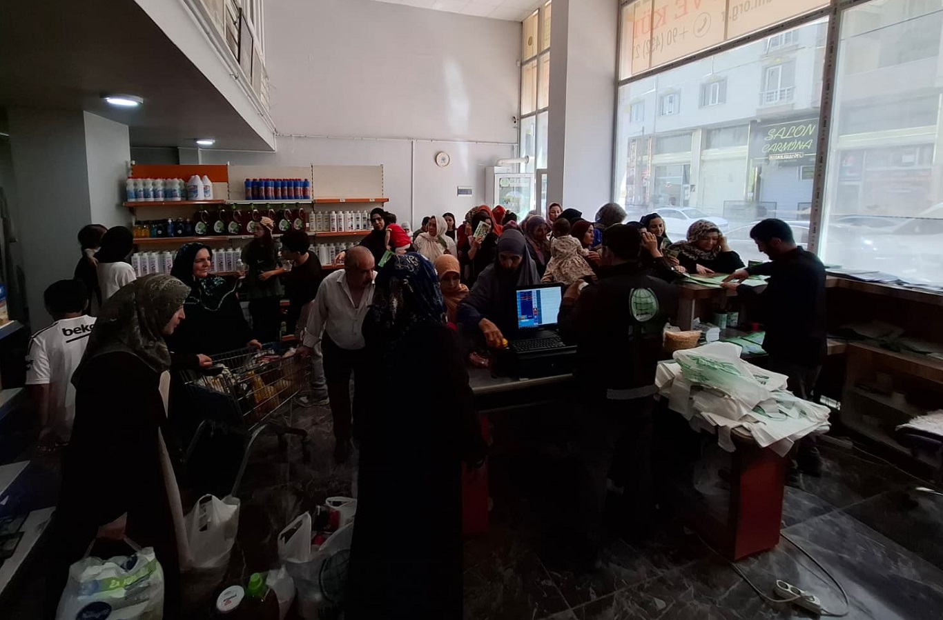 Van Umut Kervanı Yardım Ağustos (1)