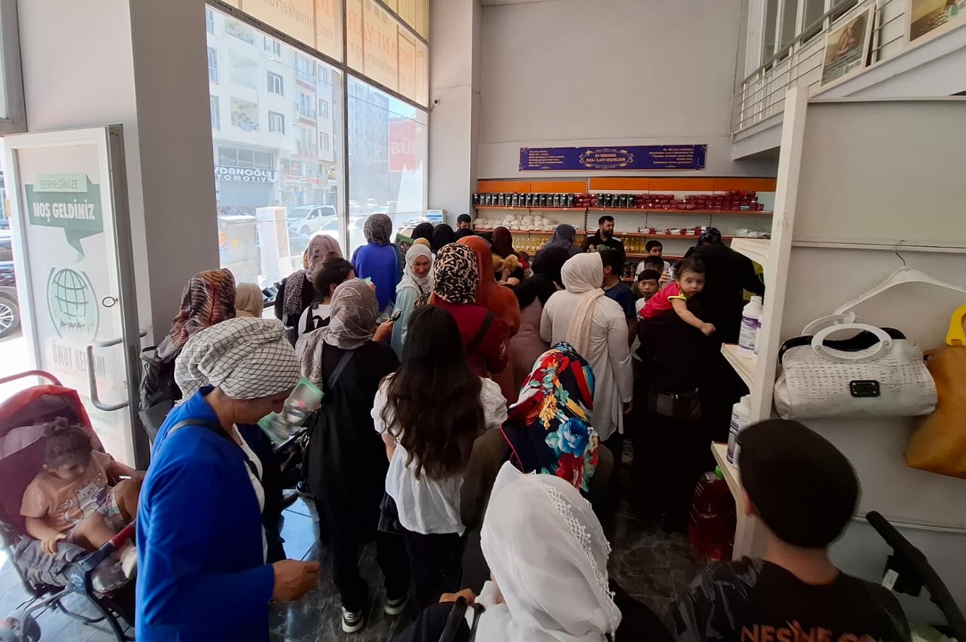 Van Umut Kervanı Yardım Ağustos (2)
