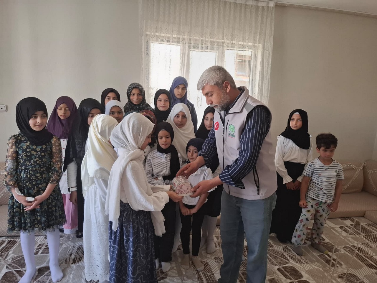 Van Umutkervanı Kumbara Bağış (1)