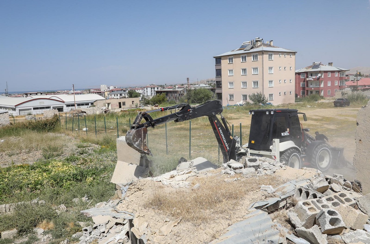 Elmalık Yolu Van (2)