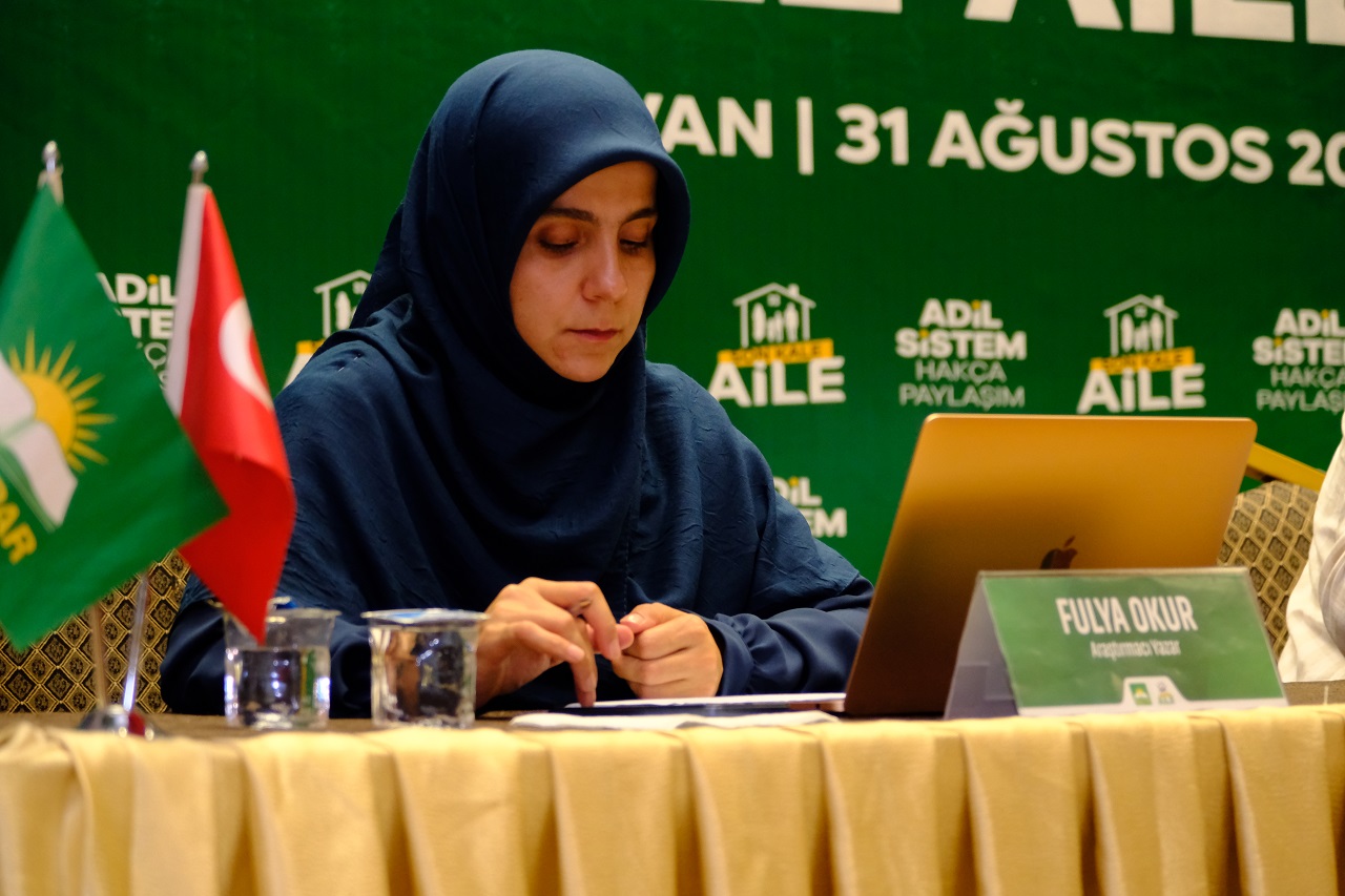 Hüda Par Aile Paneli (23)