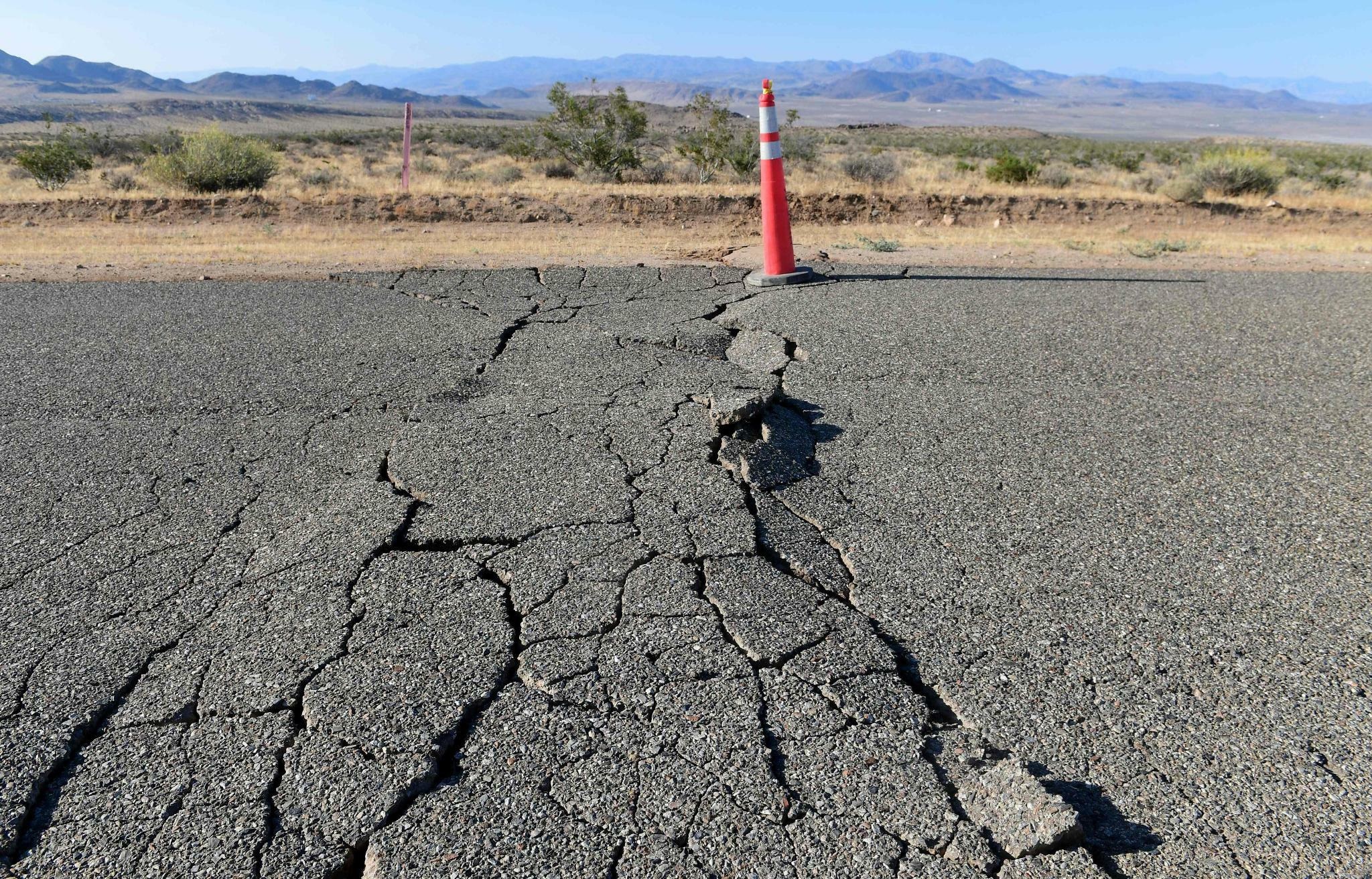 Sindirgida Deprem Firtinasi 49 Buyuklugunde Ana Sok Ve Yuzlerce Artci