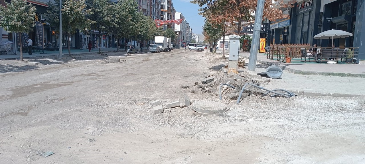 Van Suvaroğlu Caddesi (5)