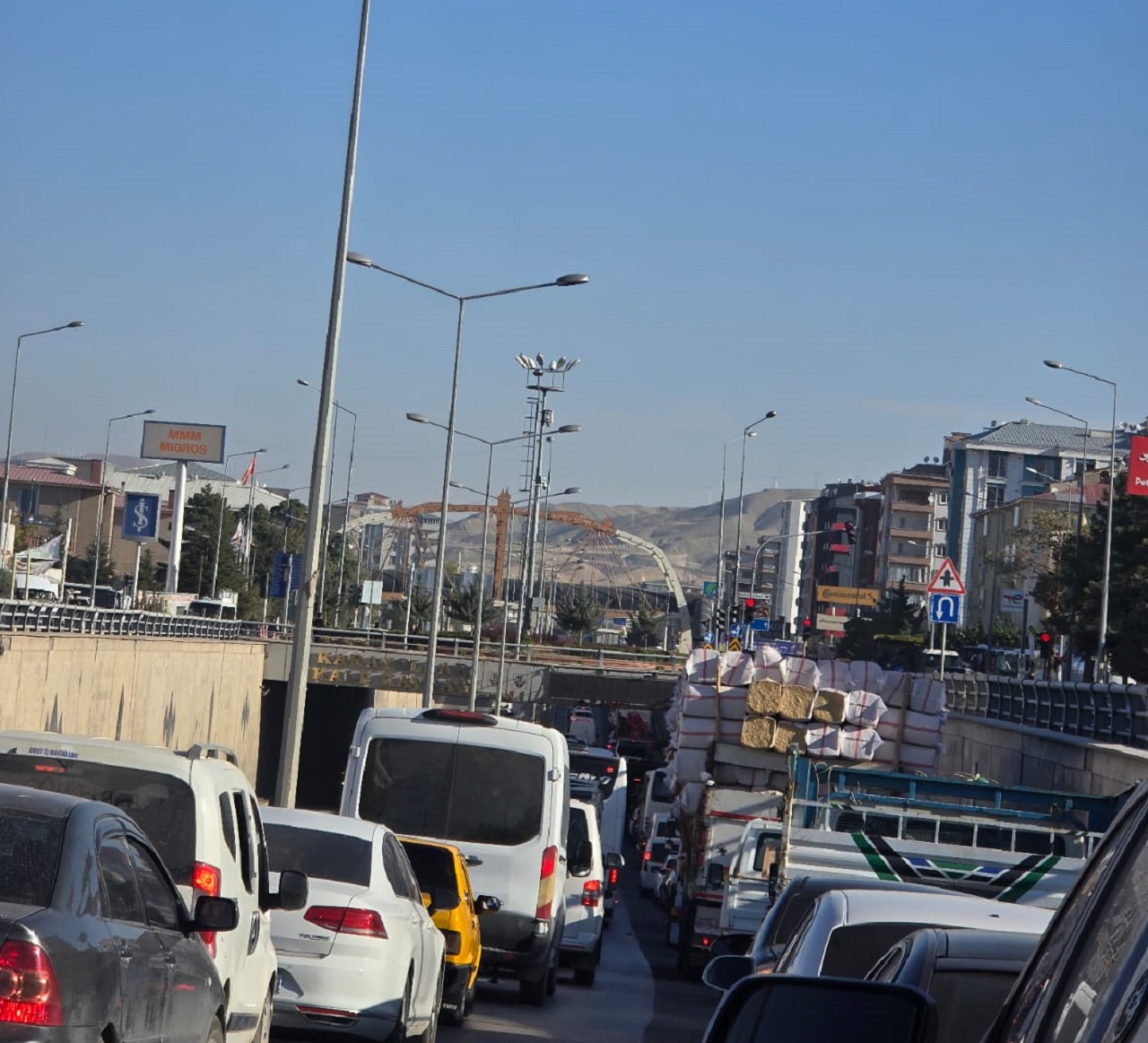 Van’da Haftanın Ilk Günü Trafik Kabusu Yaşandı! (3)