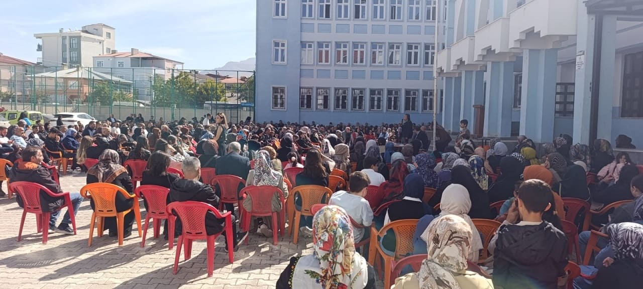 Van’daki Okullarda Yeni Dönem Veli Buluşmaları Projesi Başladı (3)