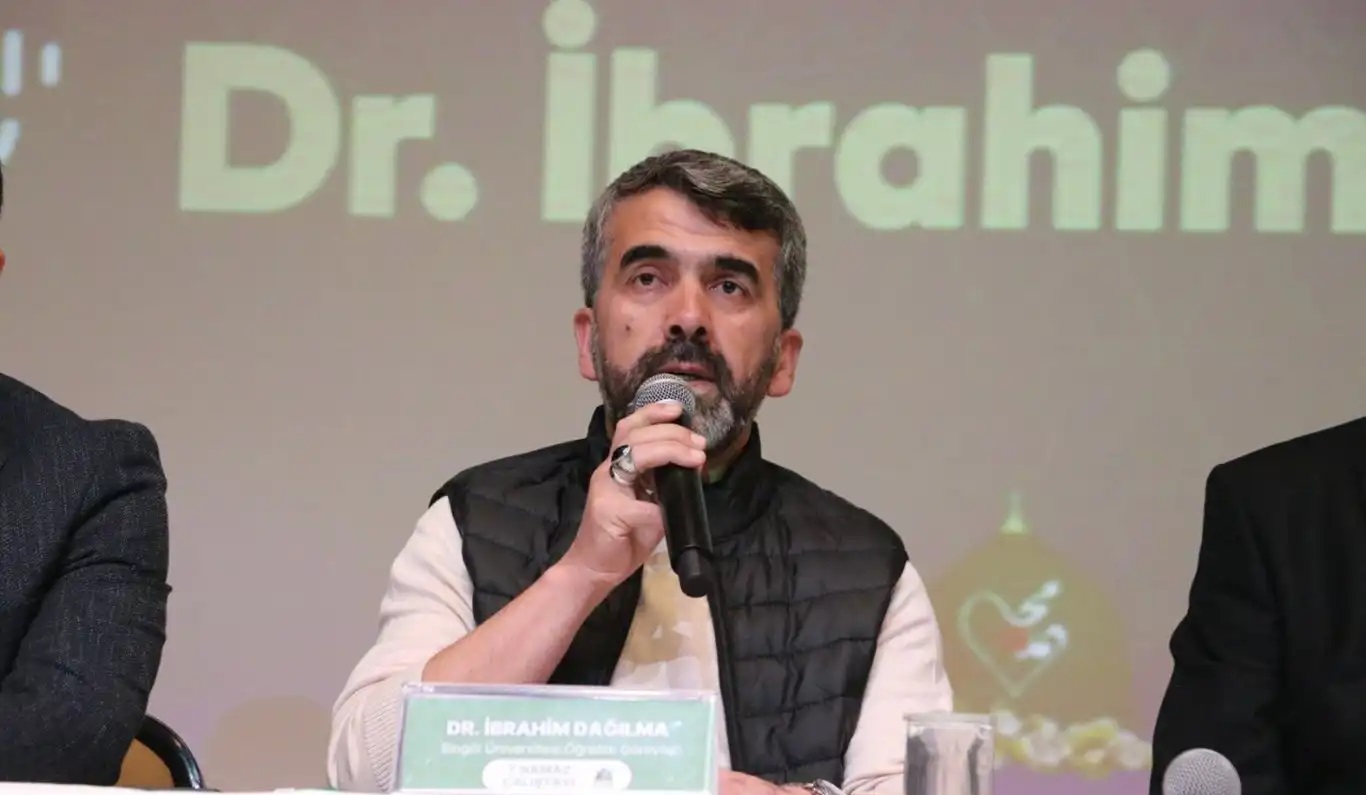 Hayat Namazla Guzeldir Temali 7 Namaz Calistayi Duzenlendi 6