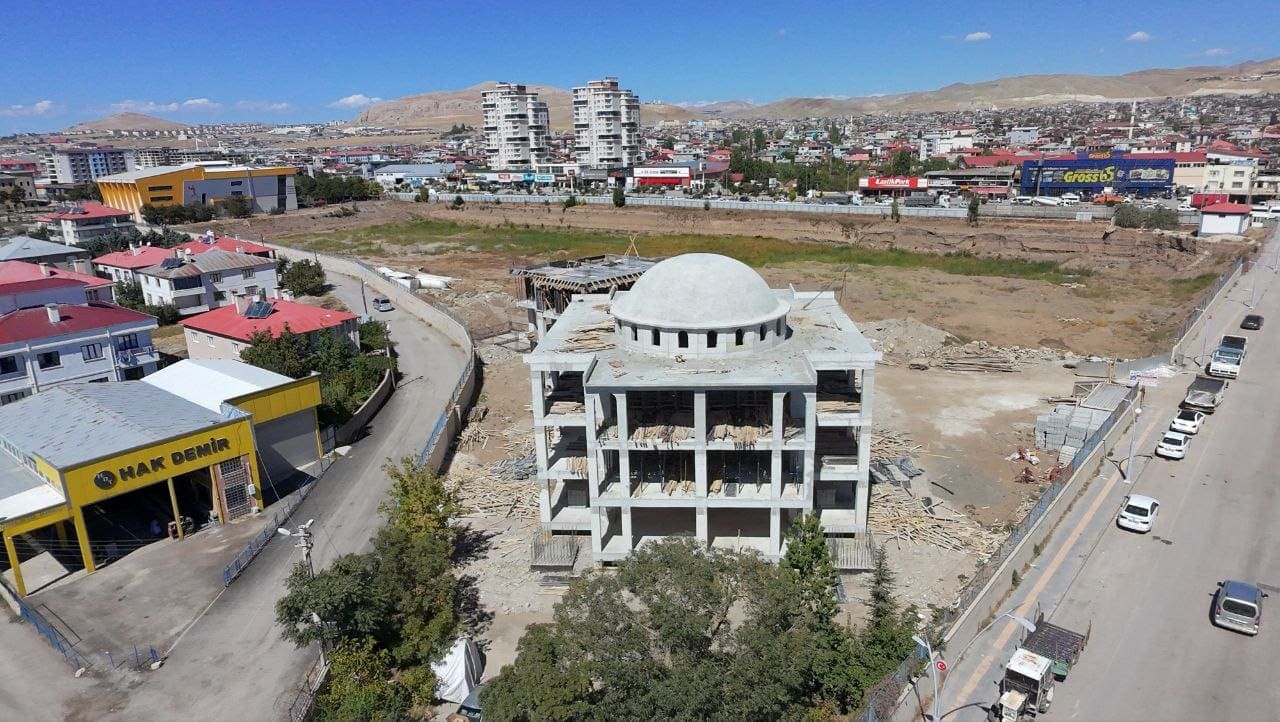 Tuşba Merkez Cami Ve Kur’an Kursu Inşaatı Destek Bekliyor (2)