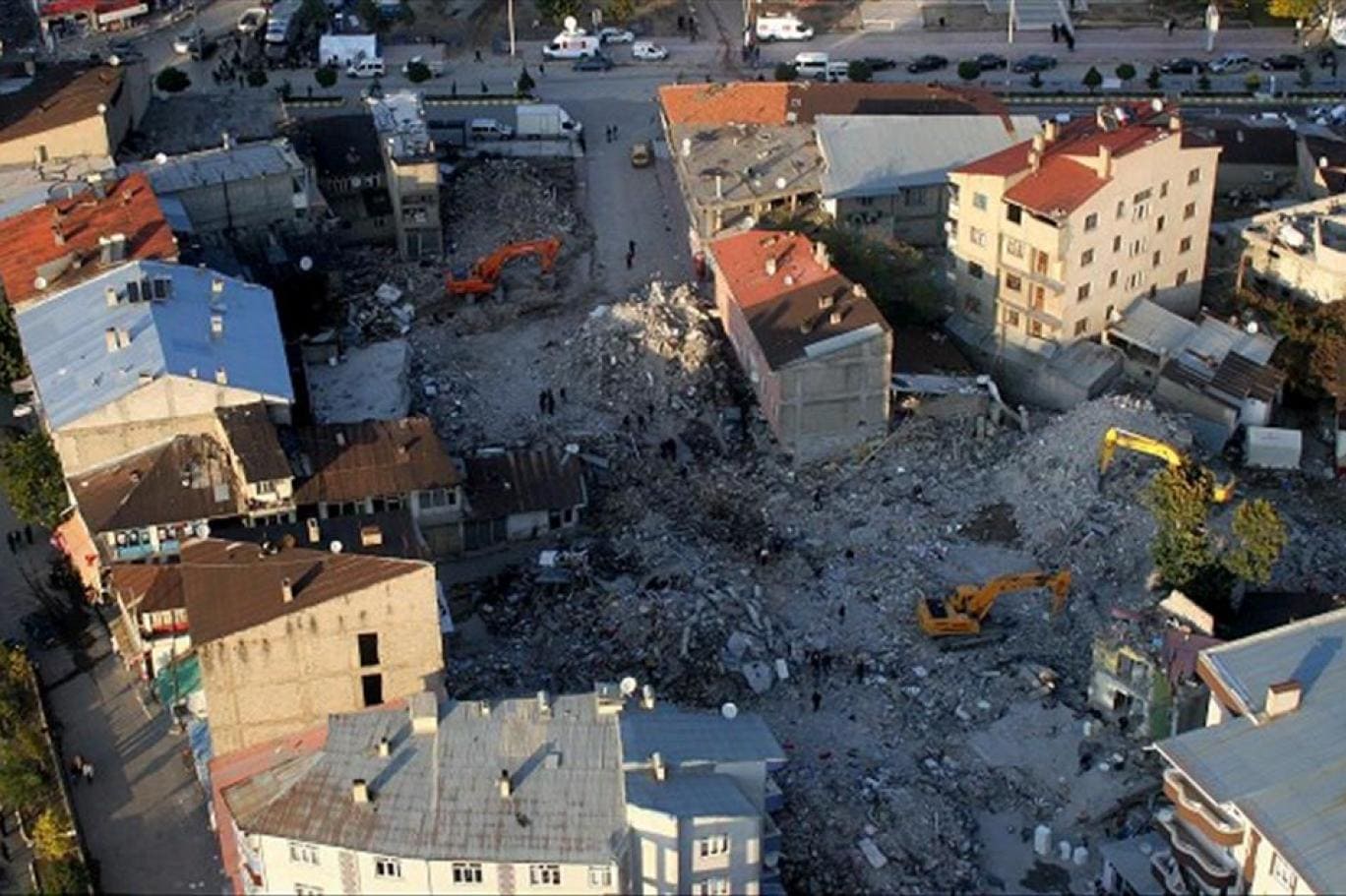 Vali Balcidan Van Depremi Yil Donumu Mesaji (1)