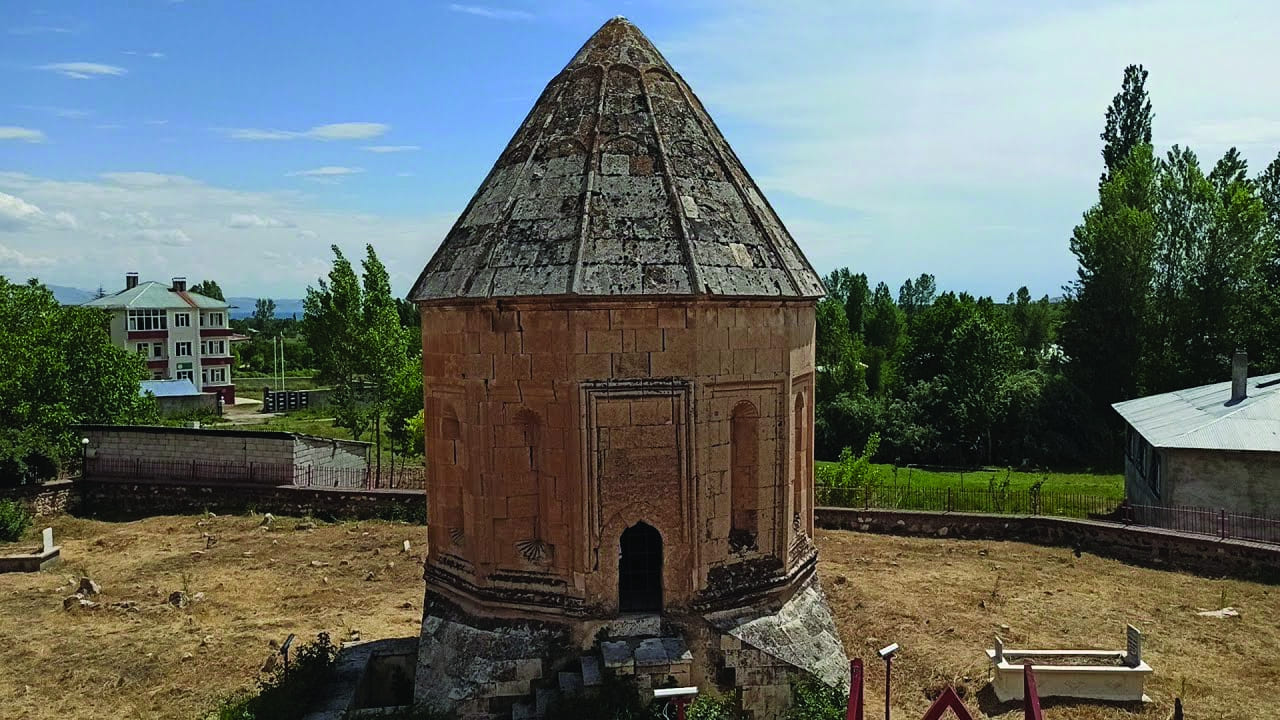 Van Ercis Kadem Pasa Hatun Kumbeti