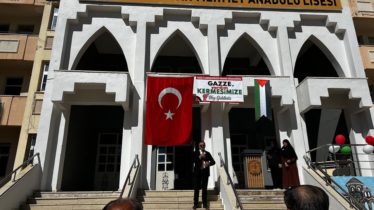 Van Fatih Sultan Mehmet Lisesi’nde Filistin Kermesi Düzenlendi (3)
