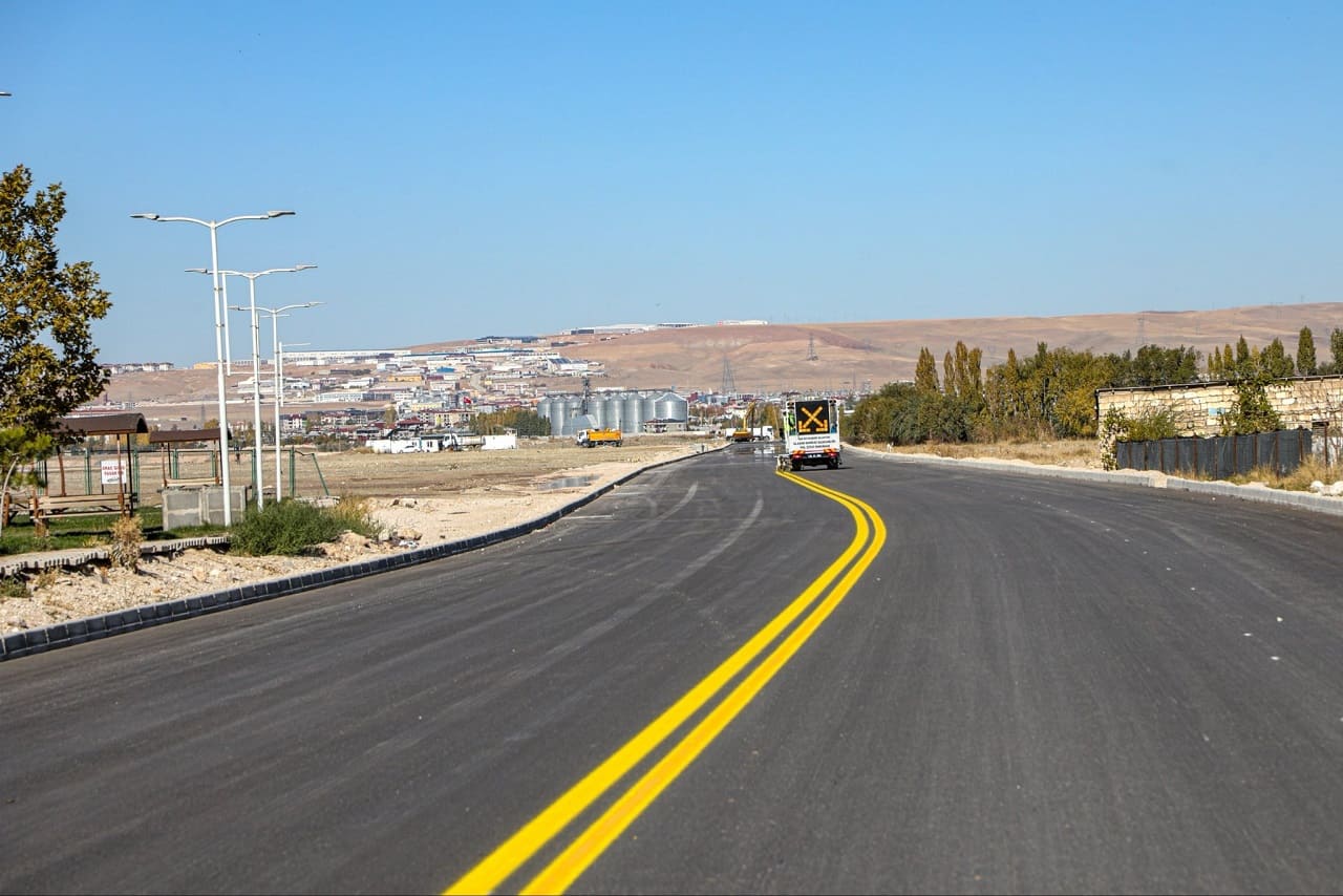 Van Sahil Yolu’nun Üçüncü Etabı Tamamlanıyor (1)