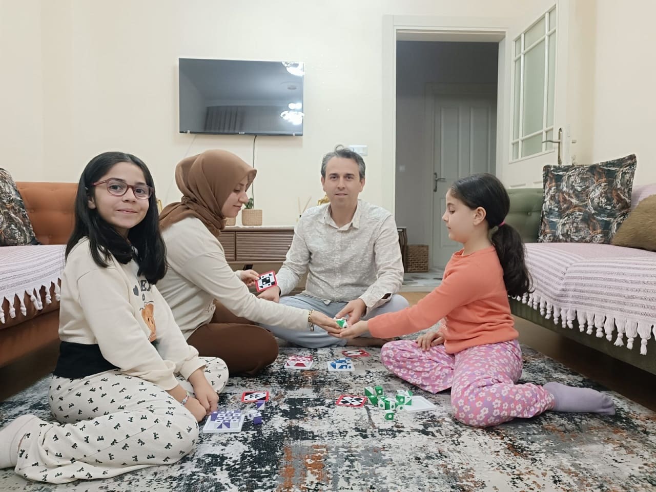 Van’da Ekranlar Kapatıldı, Aileler Birbirlerini Fark Etti (10)