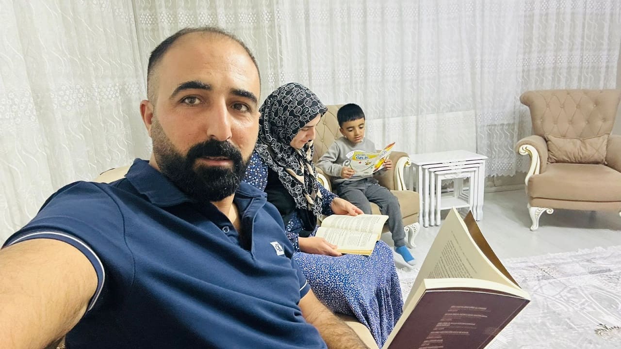 Van’da Ekranlar Kapatıldı, Aileler Birbirlerini Fark Etti (3)-1