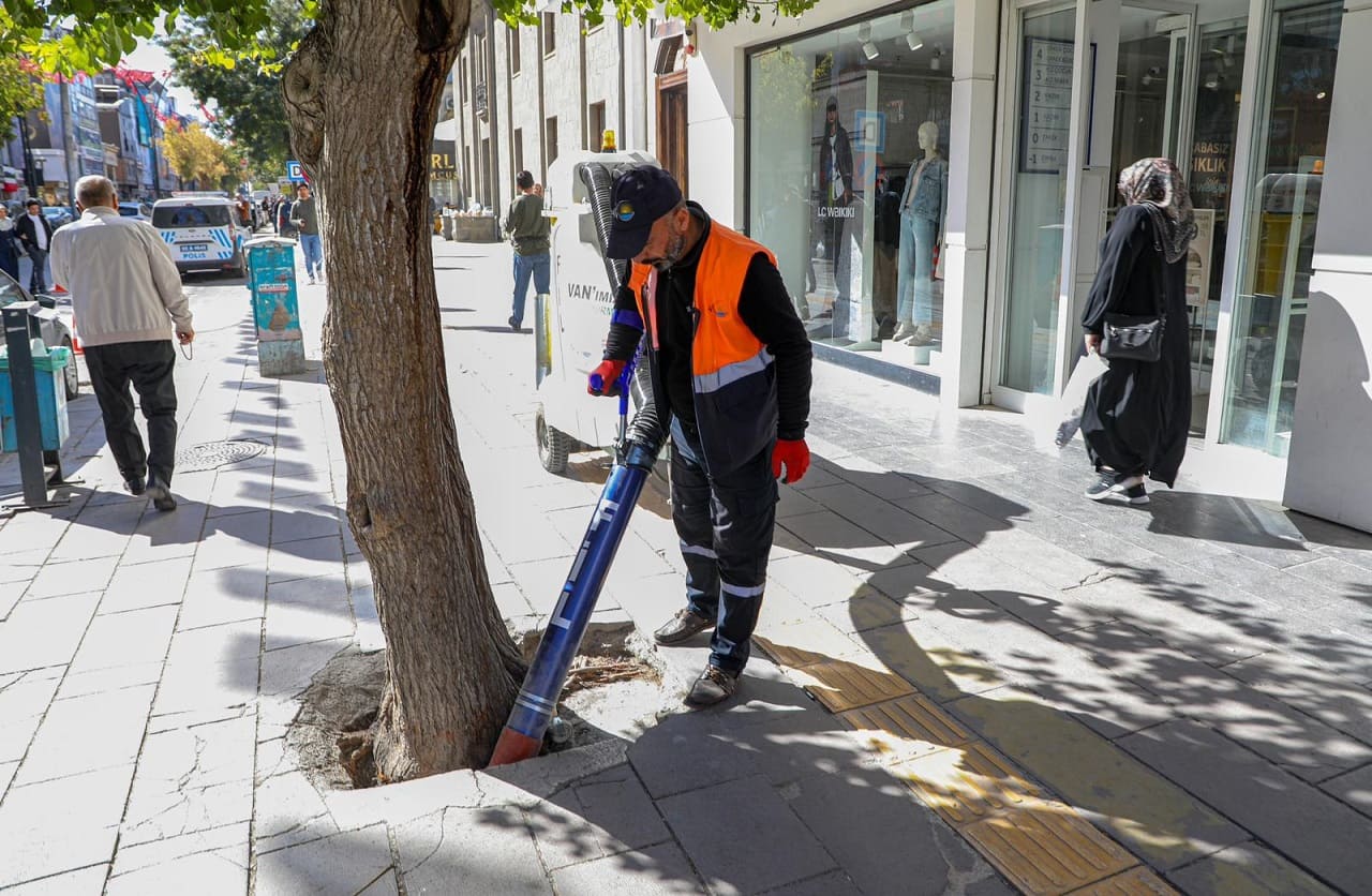 Van’da Elektrikli Süpürge Makineleri Kullanılmaya Başladı (3)