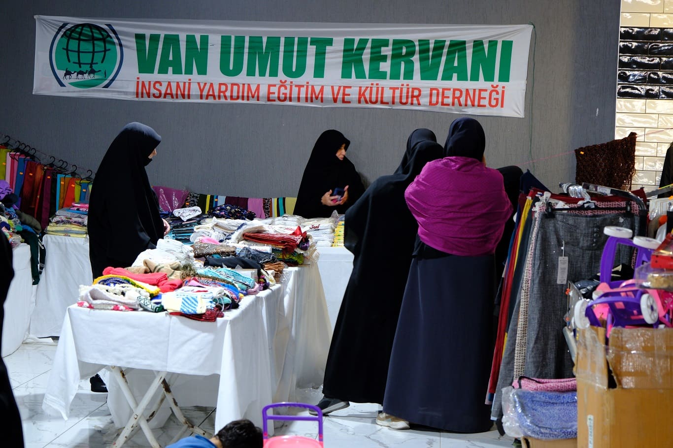Van’da Yetim Ve Ihtiyaç Sahipleri Yararına Kermes Açıldı (6)