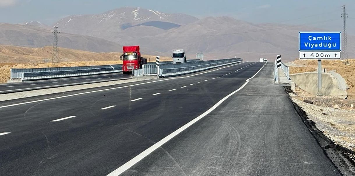 Van’da Zorlu Virajlar Tarih Oldu Çamlık Viyadüğü Açıldı (2)