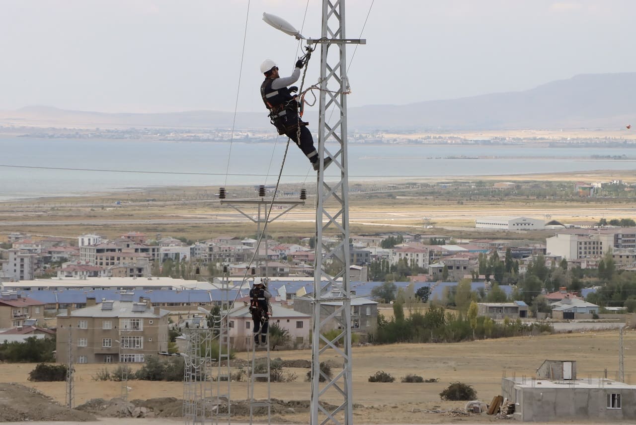 Vangölü Elektrik Dağıtım A.ş’den 5 Milyarlık Yatırım (1)