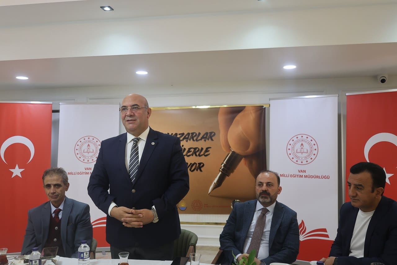 Vanlı Şair Ve Yazarlar Kahvaltıda Buluştu (1)