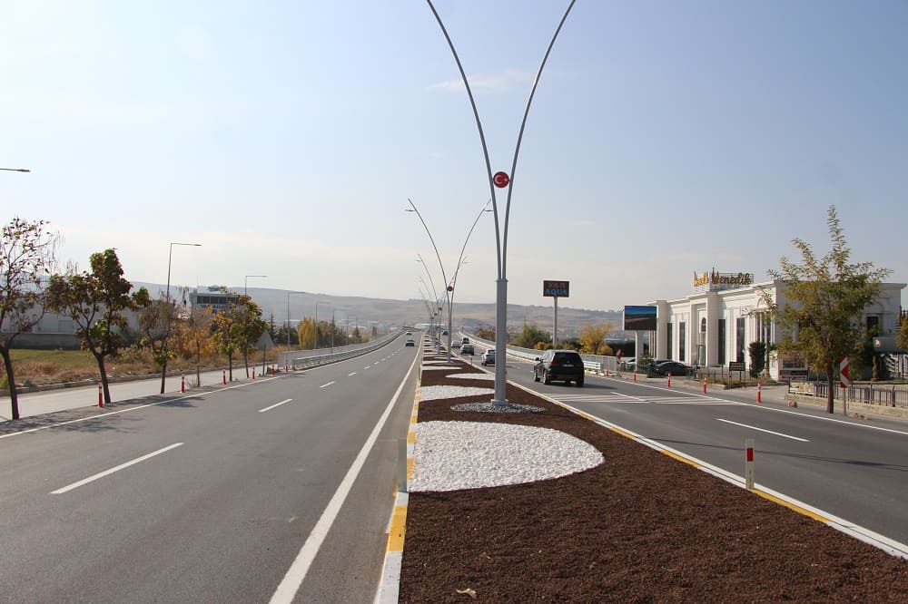Edremit Yolundaki Köprülü Kavşak Trafiğe Açıldı (3)-1