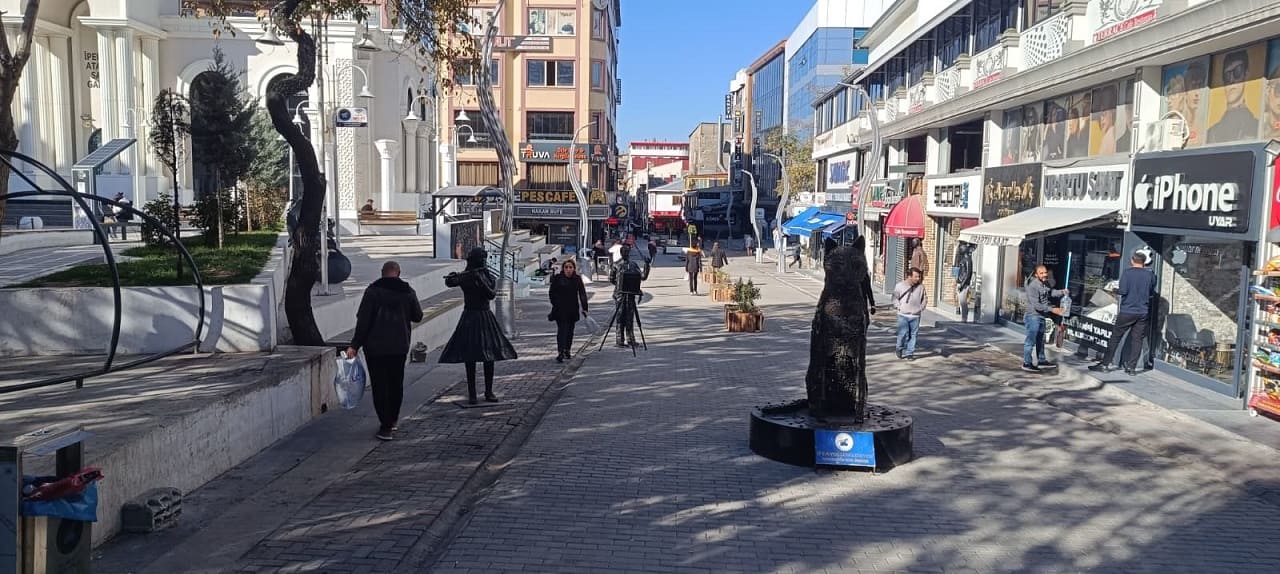 İpekyolu’nun ‘Sanat’ı Yıkıldı! (2)