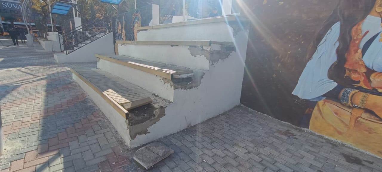 İpekyolu’nun ‘Sanat’ı Yıkıldı! (6)