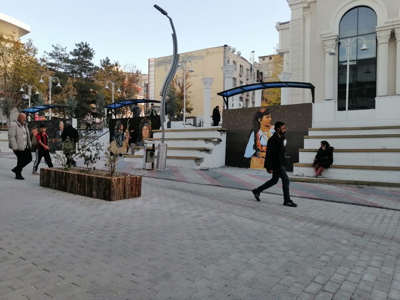 İpekyolu’nun ‘Sanat’ı Yıkıldı! (7)