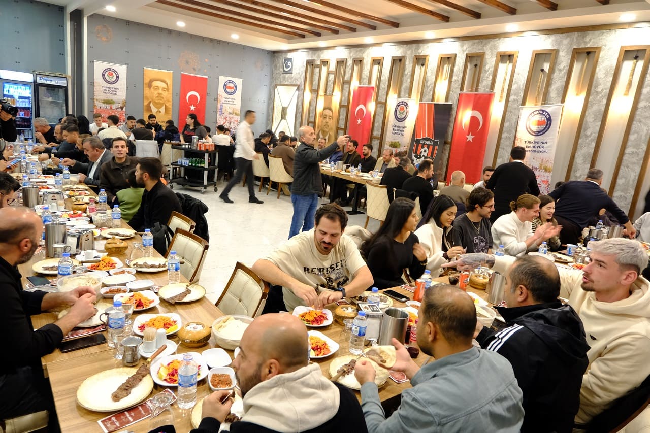 Memur Sen’den Vanspor’a Moral Yemeği (4)