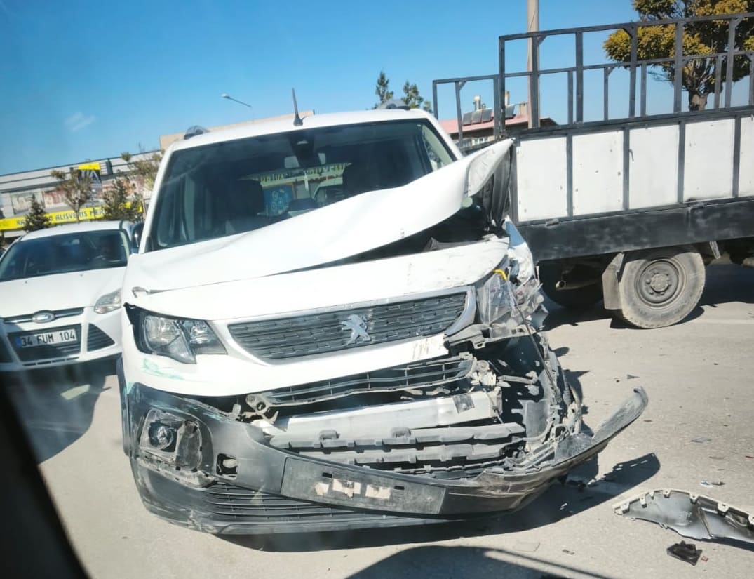 Van Erciş Yolunda Trafik Kazası! (1)