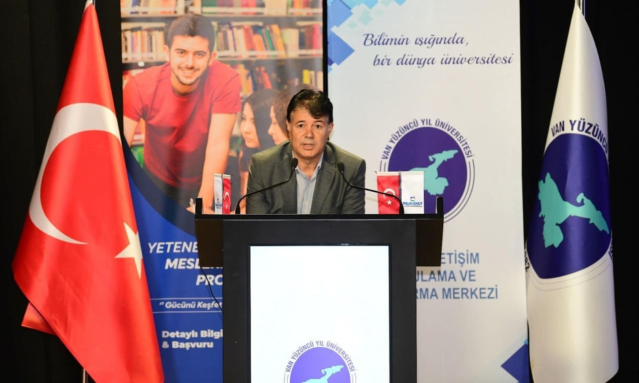 Van Yyü’de ‘Yetenek Kazanımı Ve Mesleki Gelişim’ Etkinliği Düzenlendi (2)