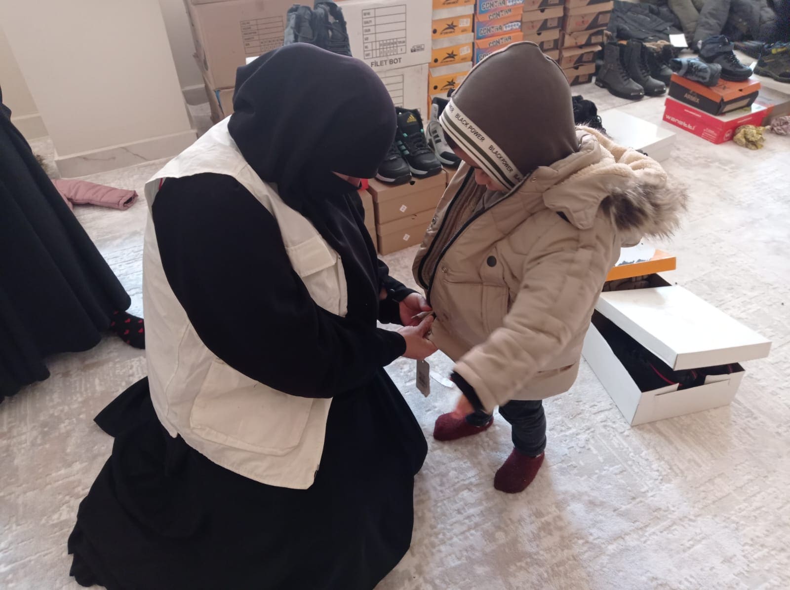 Van’da Yetim Çocukların Yüzü Güldü (3)