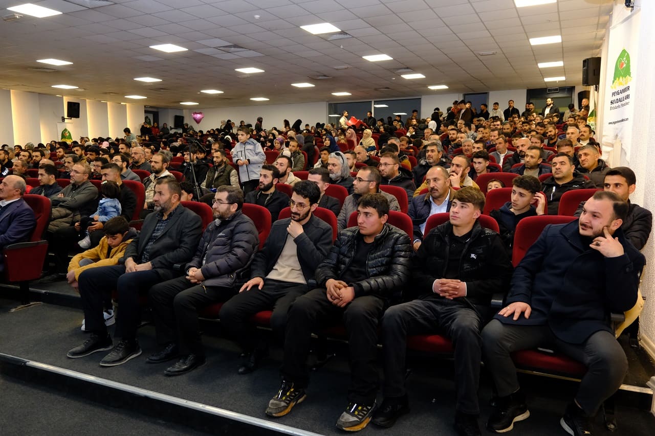 Van’da Yolumuzu Aydınlatan Yıldızlar Programı Düzenlendi (10)