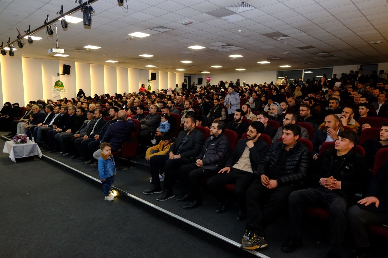 Van’da Yolumuzu Aydınlatan Yıldızlar Programı Düzenlendi (11)