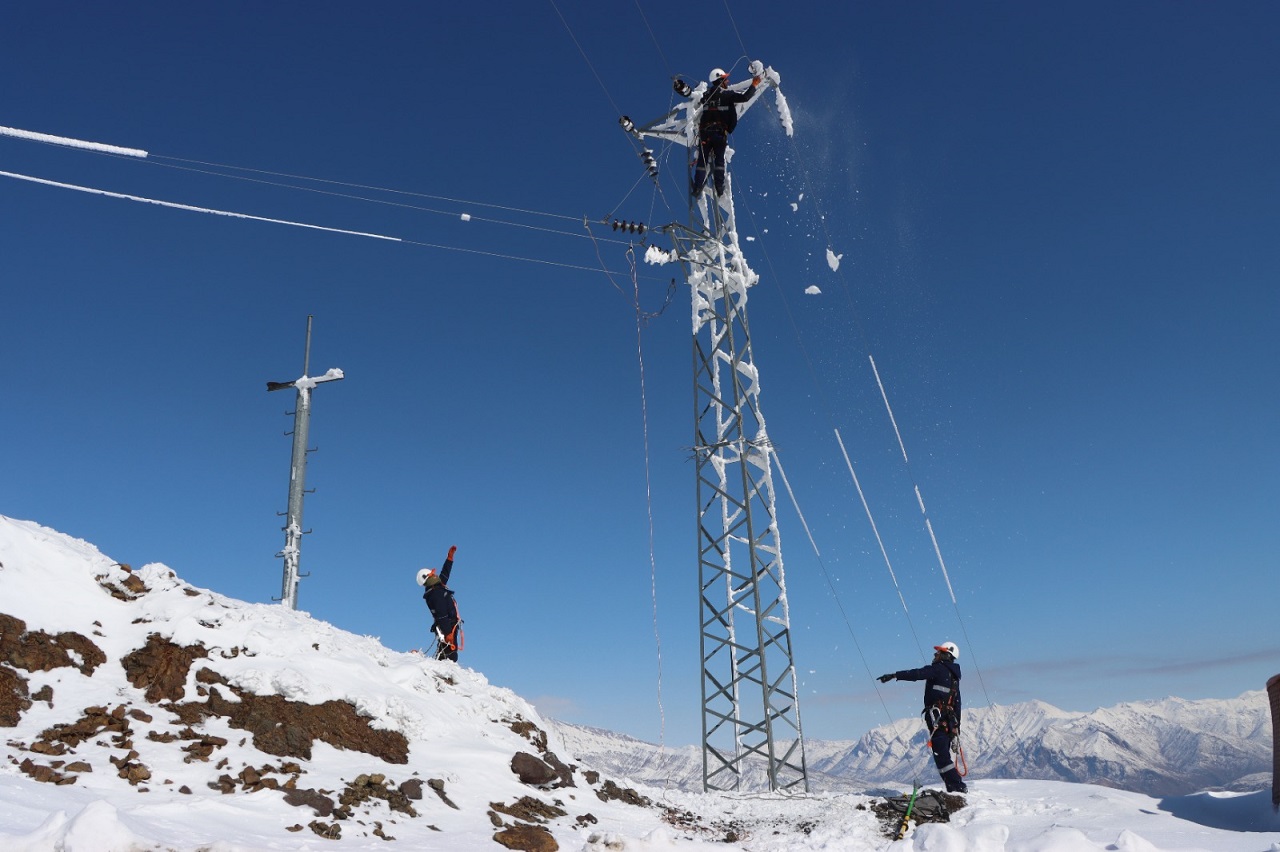 Vanlı Gazeteci Sedat Karatay Ankara'dan Ödülle Döndü (5)
