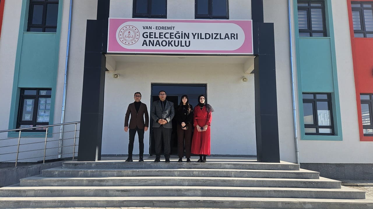 Edremit Milli Eğitim Müdüründen Anaokulu Ziyareti (1)